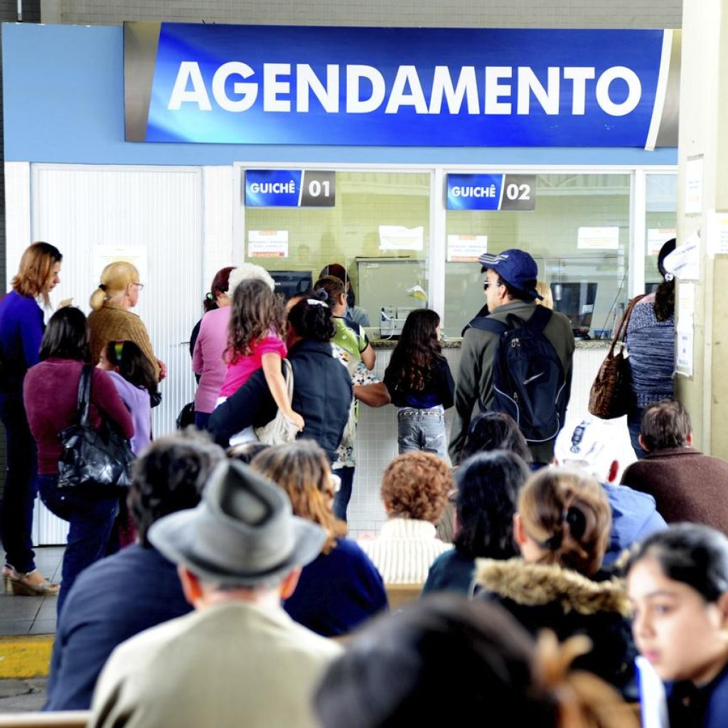 Governo e planos de saúde querem a privatização do SUS